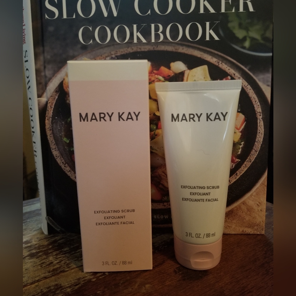 Mary Kay® Exfoliating Scrub 3 oz.